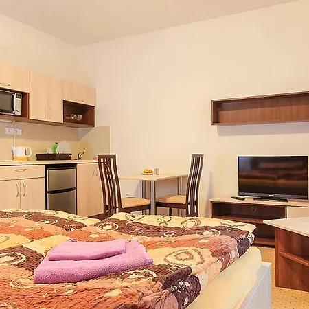 شقة Rezac روكيتنسي ناد جيزيرو