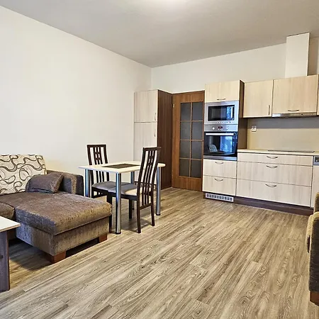 شقة Rezac روكيتنسي ناد جيزيرو